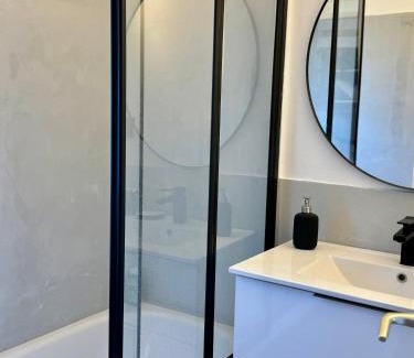 Benerville-sur-Mer Apartment | Seashell Cottage YourHostHelper