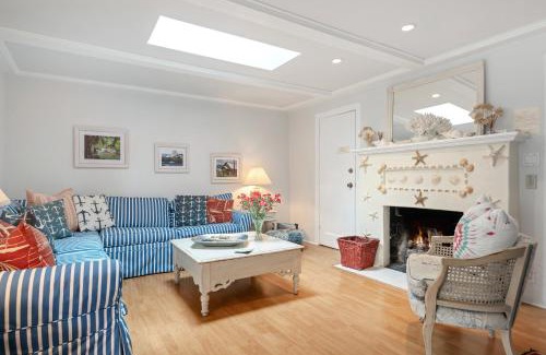 Montecito Villa | Seashell Cottage by Paradise Retreats