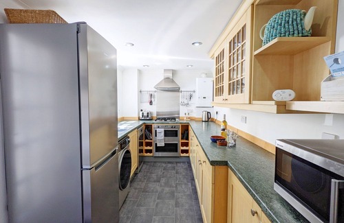 Worthing Cottage | Seashell Cottage - Worthing - sleeps 4 guests in 2 bedrooms