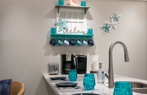 Galveston Condo | Seashell Smile 3-Pools Top Floor-Ocean view CLEAN