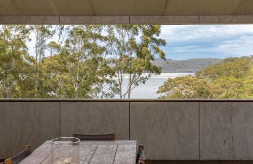 Smiths Lake House | Seashells Lakeside Holiday Perfection