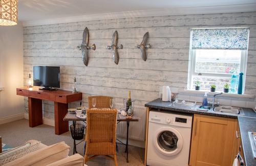 Eastbourne City Centre Apartment | Seashells. The Beach House central apartment with parking