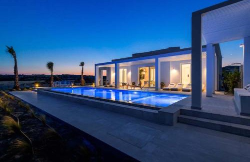 Lahania Villa | Seashore Beachfront Villa
