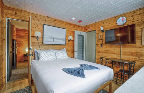 Ocean Bay Park Hotel | Seashore Condo Hotel Junior Suite First Floor, Cozy Fire Island Escape, Near Ferry - With Bay Views and Steps from the Beach.