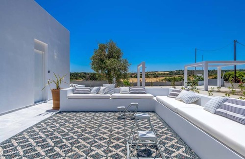 Lahania Villa | Seashore Villa