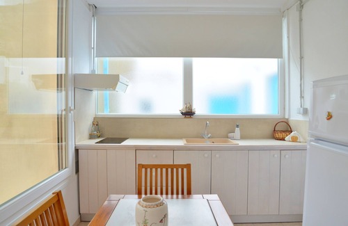 Tripiti Apartment | Seaside Apartment in Klima, Milos, 1st floor