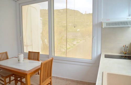 Tripiti Apartment | Seaside Apartment in Klima, Milos, 1st floor