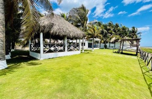 El Hawaii House | Seaside Beach House, Monterrico