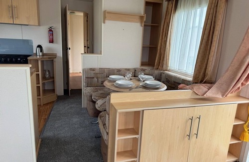 Leysdown-on-Sea House | Seaside Bliss Retreat in heart of Isle of Sheppy