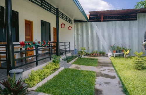 Hinoba-an Apartment | Seaside Bliss: Tranquil Living for up to Four Guests