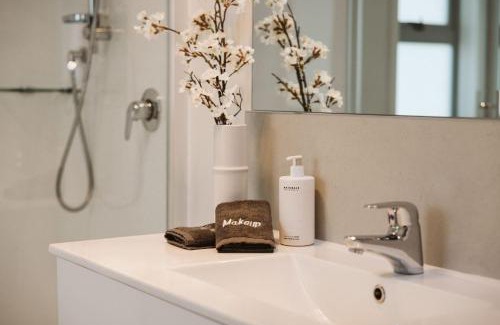 Mount Maunganui Apartment | Seaside Bliss Your Coastal Haven