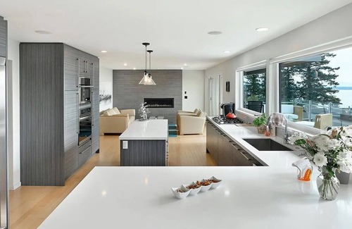 White Rock House | Seaside Bliss: YUS White Rock Home