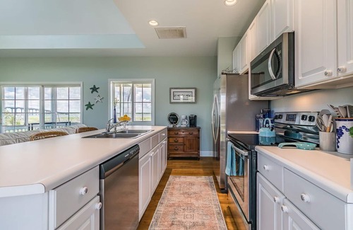 Oceanmarsh Subdivision House | Seaside Bungalow With Million Dollar Views