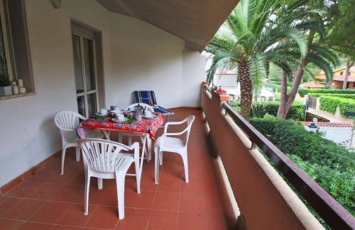 Giannella Apartment | Seaside Comfort in Giannella