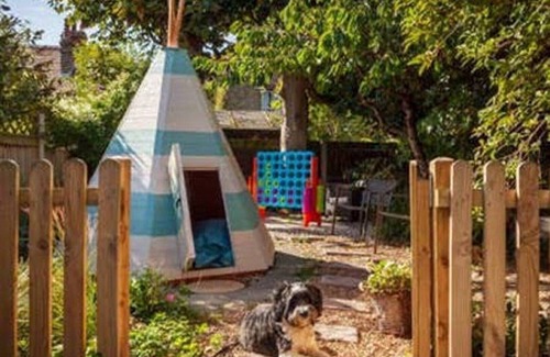 Broadstairs House | Seaside Cottage - Beach 5 mins, beach hut, parking + garden - Sea Glimpses