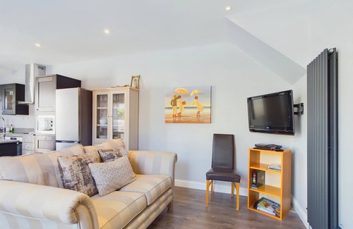 Ryde Ski Chalet | Seaside Cottage