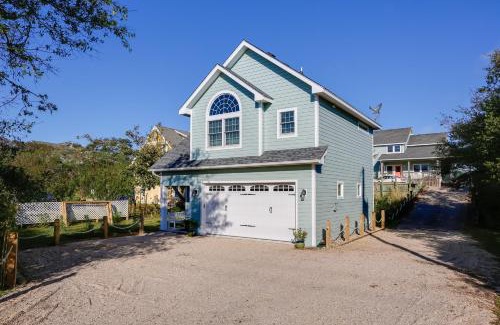 Buxton House | Seaside Cottage with Private Pier - 3 Miles to Beach