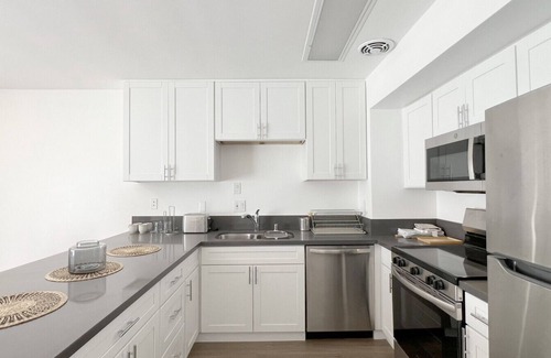 North of Montana Apartment | Seaside Escape Steps from Santa Monica Beach