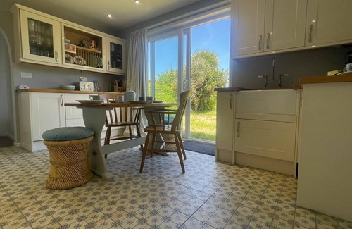 Mawgan Porth House | Seaside Family Home~Sleeps9~GamesRoom~Mawgan Porth