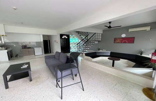 Pasir Ris House | Seaside Glamping @ Heritage Chalet