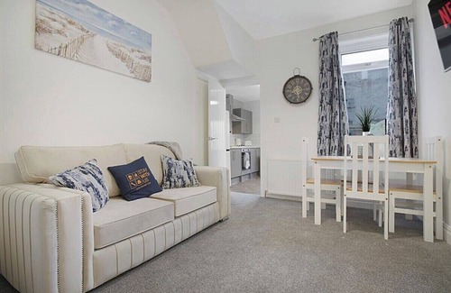 Redcar House | Seaside Haven on Newcomen Grove: Redcar Retreat