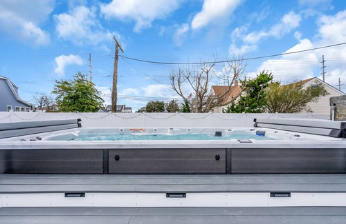 Seaside Heights House | Seaside Heights Home- All Season Swim Spa with Bay Views & Game room!