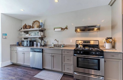 Seaside Heights House | Seaside Heights getaway two blocks from the beach!