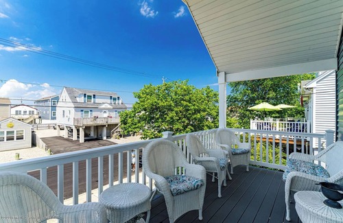 Seaside Heights House | Seaside Heights getaway two blocks from the beach!