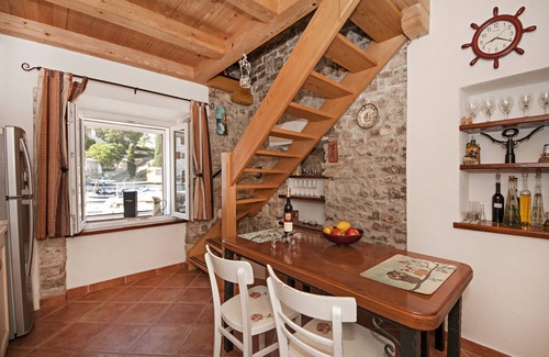 Maslinica House | Seaside holiday house Maslinica, Šolta (K-13965)