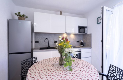 Pokrivenik House | Seaside house for families with children Cove Pokrivenik, Hvar (K-12040)