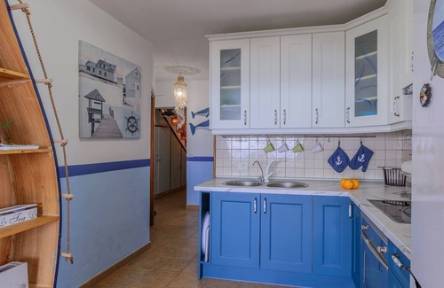 Los Gavilanes House | SEASIDE HOUSE WITH PRIVATE POOL