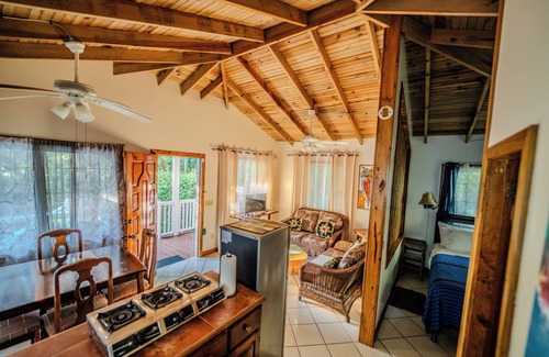 Antoneys Cay Bed & Breakfast | Seaside Inn