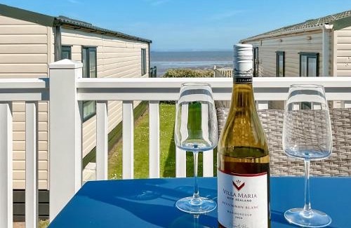 Blue Anchor House | Seaside Jollys