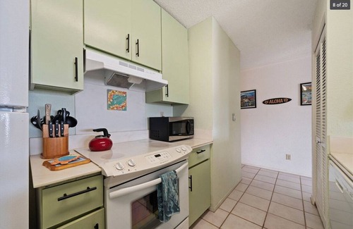 Historic Kailua Village Condo | Seaside Kona Condo/Top Fl, Sunsets, Private Lanai,Best Kona Location, Sleeps 2
