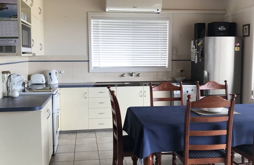 Port Macdonnell House | Seaside Landing - Vacation Beach House