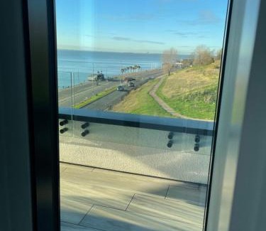 Southend-on-Sea Apartment | Seaside Luxury Retreat
