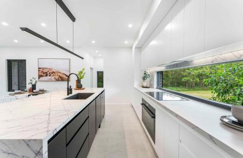 Noraville House | Seaside Manor