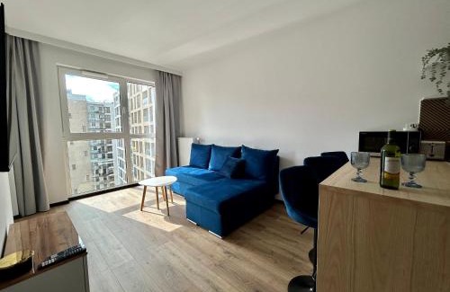 Nowy Port Apartment | Seaside Modern Box Apartment