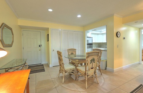 South Beach Villa | Seaside Oasis: Updated Villa. Close To Beach, Salty Dog. And South Beach Marina
