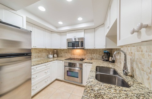 South Beach Villa | Seaside Oasis: Updated Villa. Close To Beach, Salty Dog. And South Beach Marina