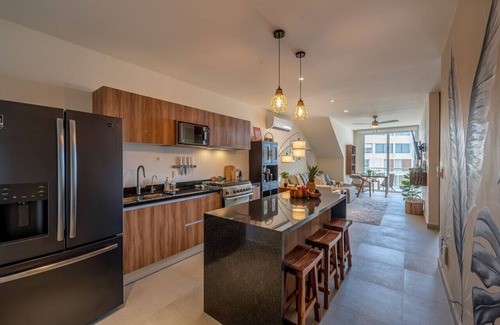 Akumal Condo | Seaside Penthouse! Rooftop Jacuzzi & Ocean Views!