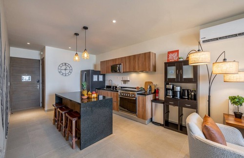 Akumal Condo | Seaside Penthouse! Rooftop Jacuzzi & Ocean Views!