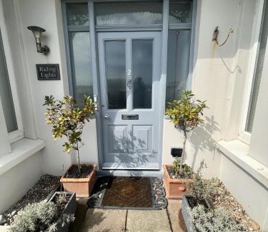 Southwick Apartment | Seaside Retreat in Shoreham with sauna & spa hire