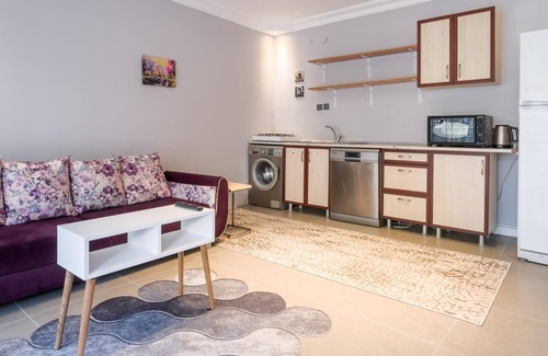Yenikoy Mahallesi Apartment | Seaside Serenity in Sariyer, Istanbul