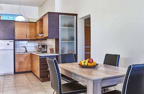 Karteros House | Seaside Serenity Stay