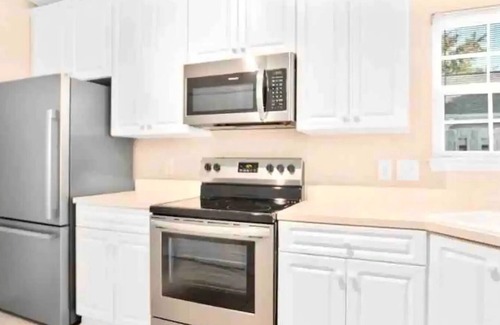 Myrtle Grove House | Seaside Serenity: Your Perfect Retreat!