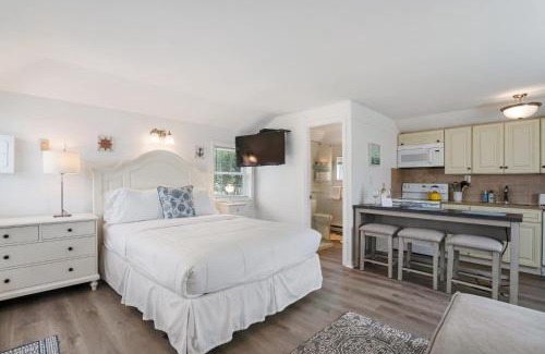 Wading River House | Seaside Stay: Waterfront with Views & Beach Access