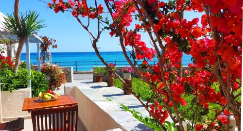 Milatos Beach House | Seaside Studios