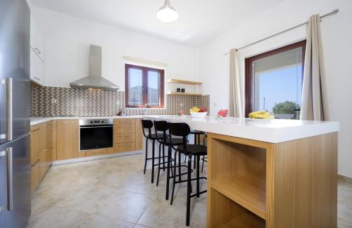 Trachilos Villa | Seaside Villa Balos