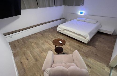 Ashdod Apartment | SeaSide Villa